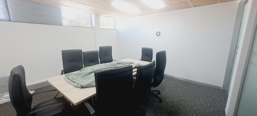 To Let commercial Property for Rent in Loevenstein Western Cape